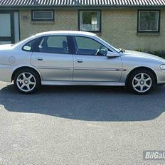 Opel Vectra B Edition 100