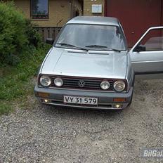 VW Golf 2 1,9 td Solgt