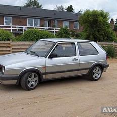 VW Golf 2 1,9 td Solgt