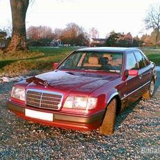 Mercedes Benz 250D - SOLGT