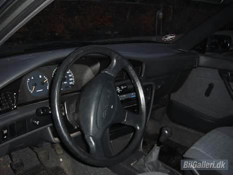 Toyota carina 2/soldt billede 6