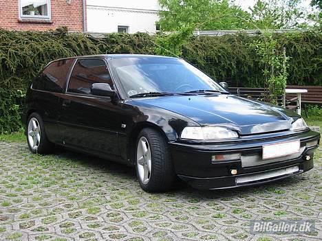 Honda Civic 1,5 16v Exi Solgt - Så er vognen ny vaskede og klar til DHB 2004... billede 7