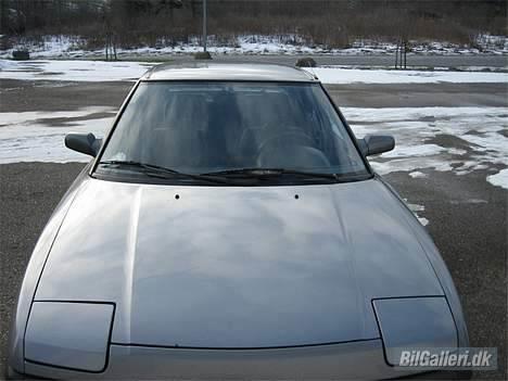 Mazda 323F billede 4