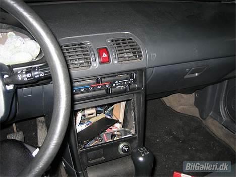 Mazda 323F billede 11