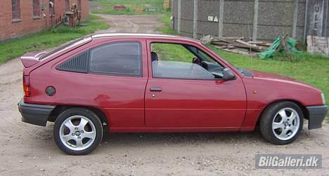 Opel Kadett E >>solgt<< - Et lille kig på mit racing overtræk... :D billede 9