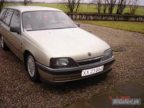Opel Omega st.car  SOLGT ! billede 8