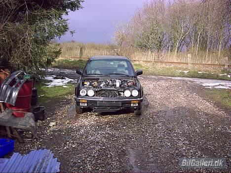 BMW 320i -m5 -solgt- - hva faen... hva er det der stikker op af hullet der billede 4