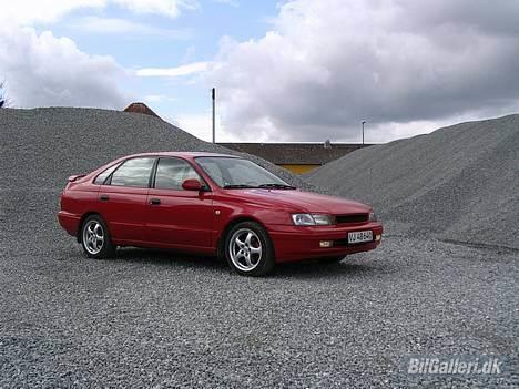 Toyota carina e solgt billede 2