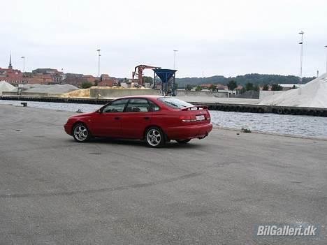 Toyota carina e solgt billede 5