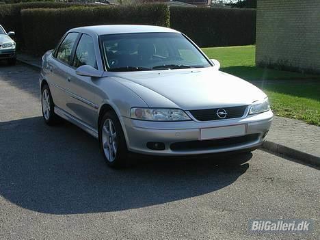 Opel Vectra B Edition 100 billede 1