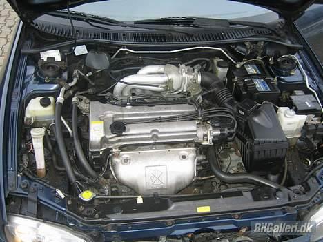 Mazda 323f billede 5