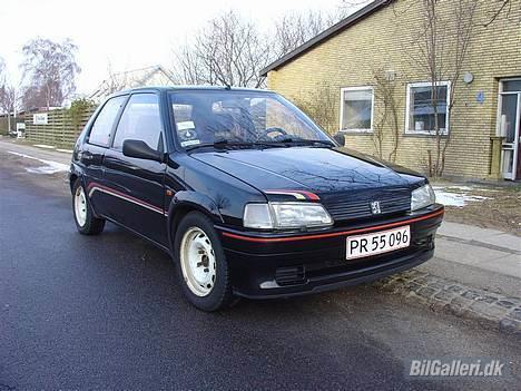 Peugeot 106 Rallye - med vinterhjul og rallye straferinger billede 1