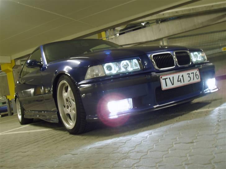 BMW 325 tds Coupé billede 1