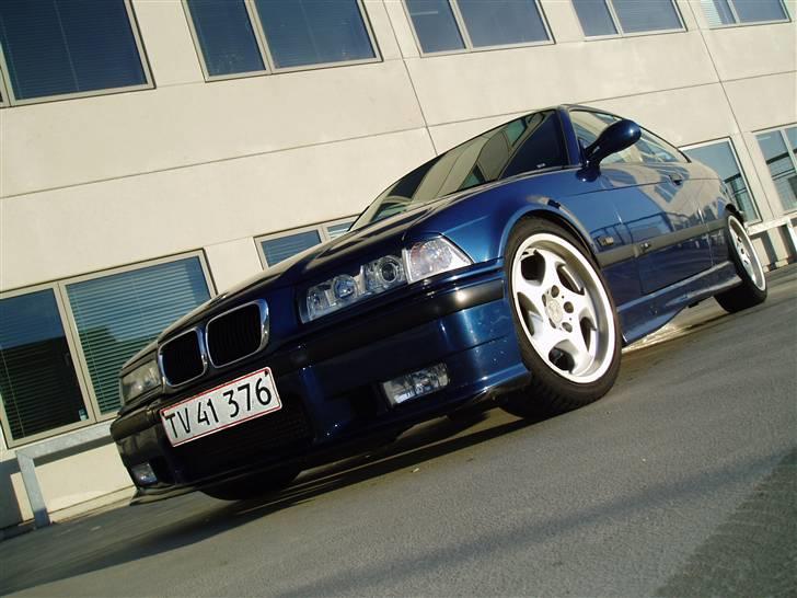 BMW 325 tds Coupé billede 3