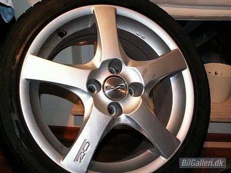 Toyota Corolla 1.6 GT  - 16" OZ Hydra  netop indkøbt til vognen  billede 8