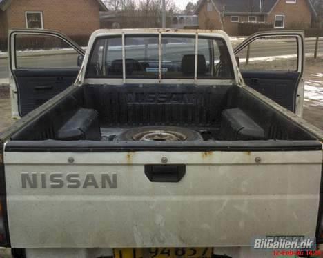 Nissan King Cap 2.5 Solgt. billede 6