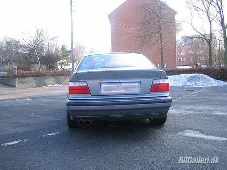 BMW 325* DØD* billede 3