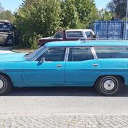 Ford LTD country squire