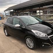 Peugeot 208 Prestige 