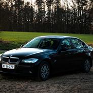 BMW 320i [SOLGT]