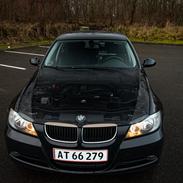 BMW 320i [SOLGT]