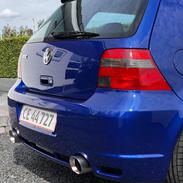 VW Golf 4 R32 Turbo