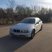 BMW e39 523i