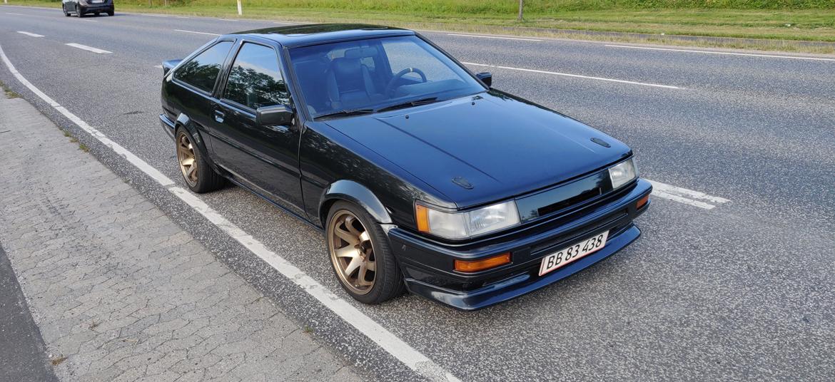 Toyota Corolla ae86 billede 8