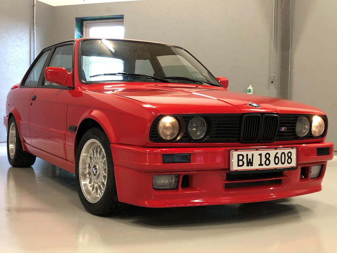 BMW E30 320i 2 dørs billede 1