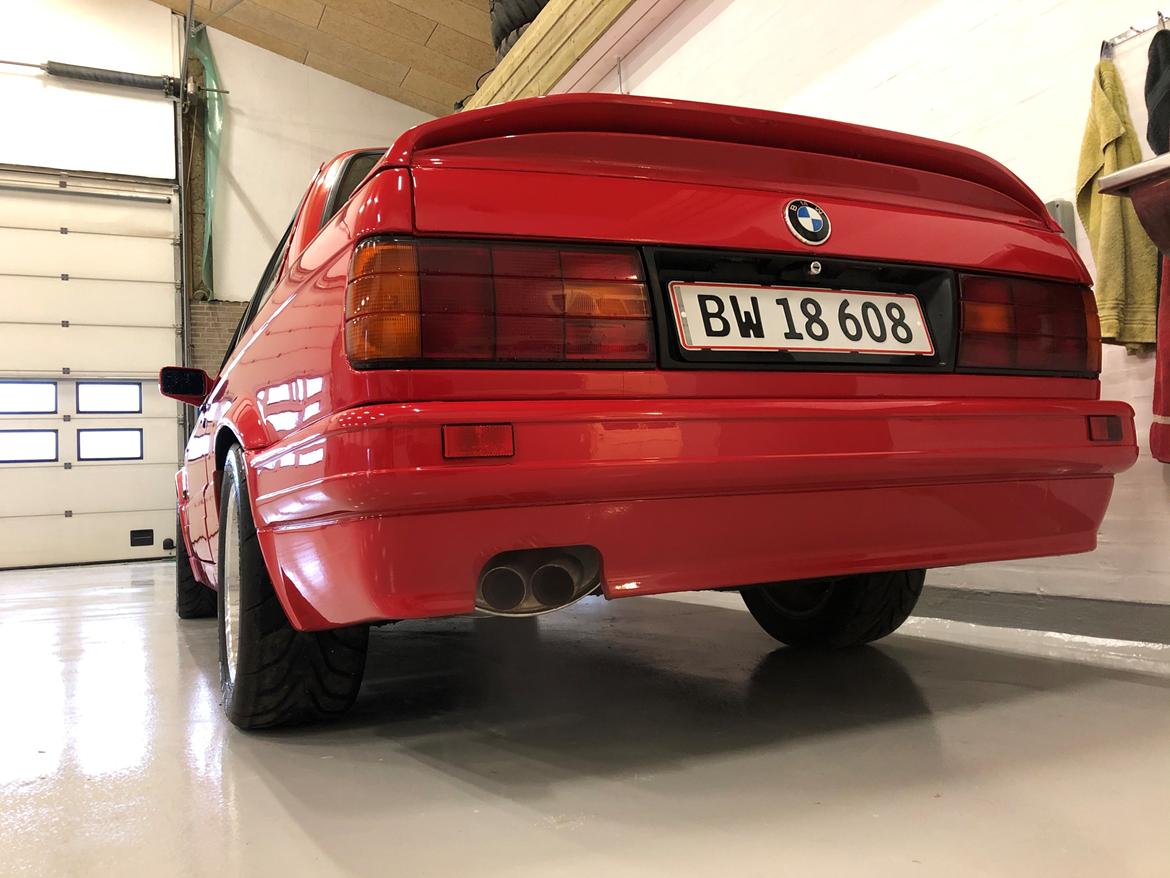 BMW E30 320i 2 dørs billede 11