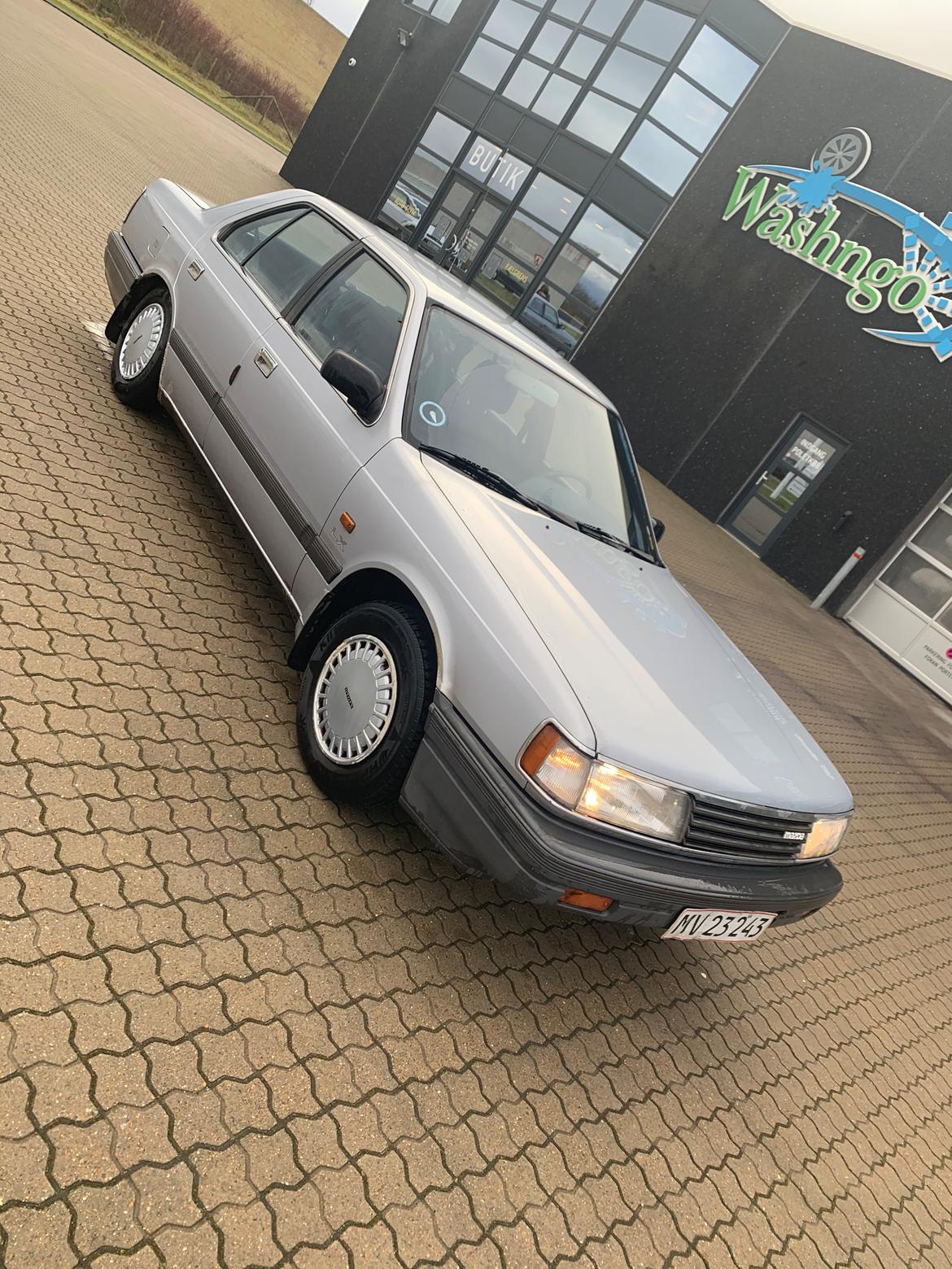 Mazda 929 2,2 lx billede 2