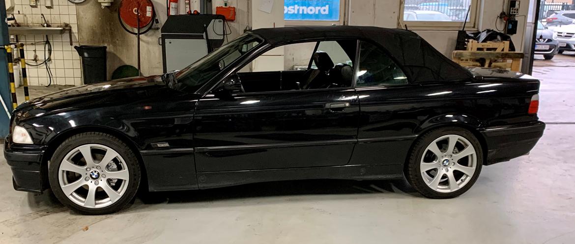 BMW E36 billede 3
