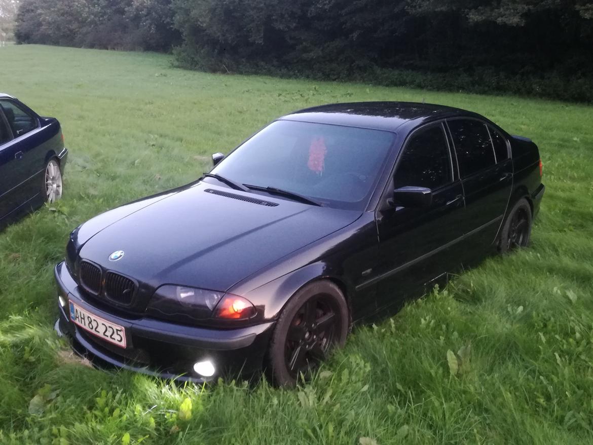 BMW E46 330D Mtech "Black on Black" billede 4