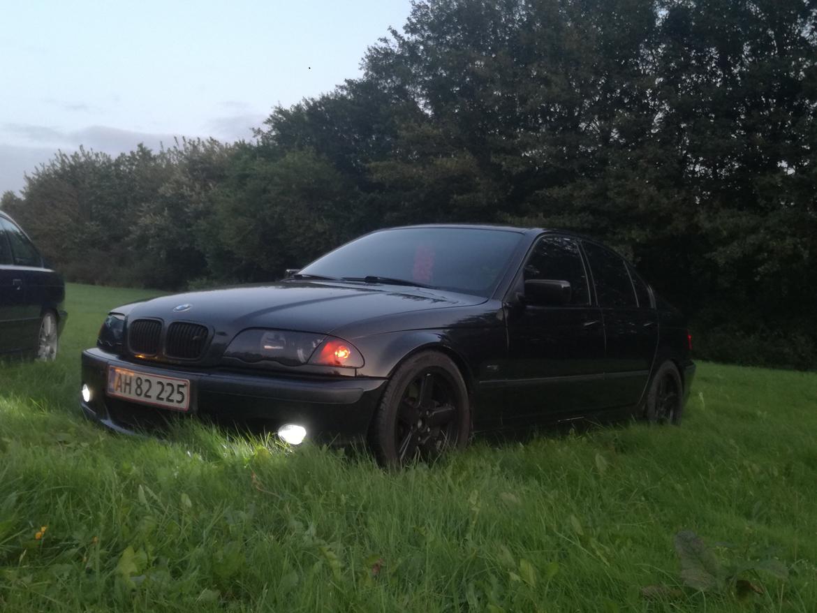 BMW E46 330D Mtech "Black on Black" billede 17