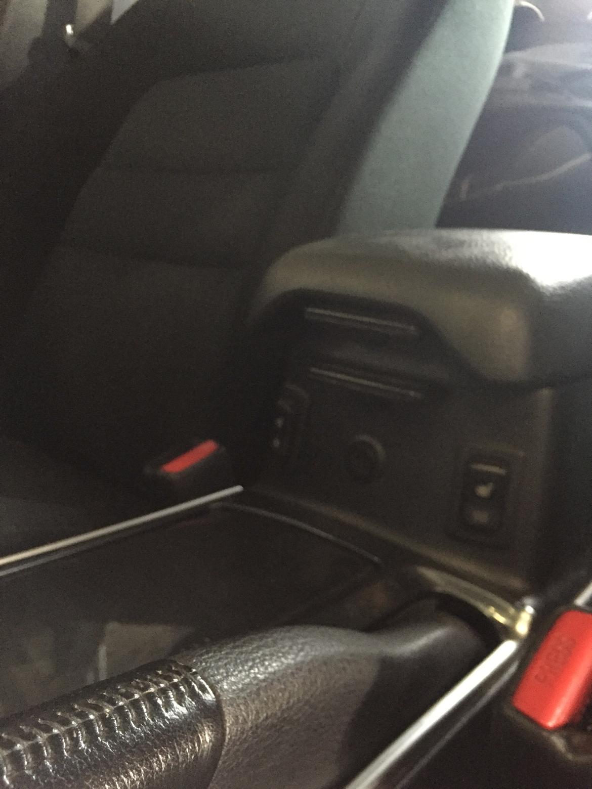 Mazda Mazda 2,0 2005 6 gear hatchback sortmetal billede 2