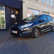 Ford Fiesta "ST optik" ( st-line)