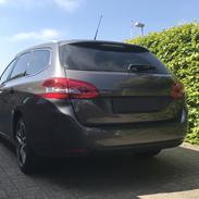 Peugeot 308 Allure SW 2.0 BlueHDI EAT6