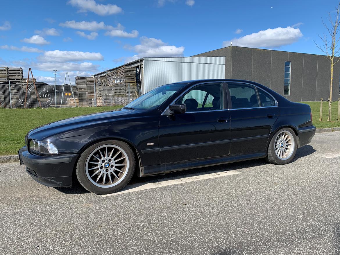 BMW E39 528i billede 2