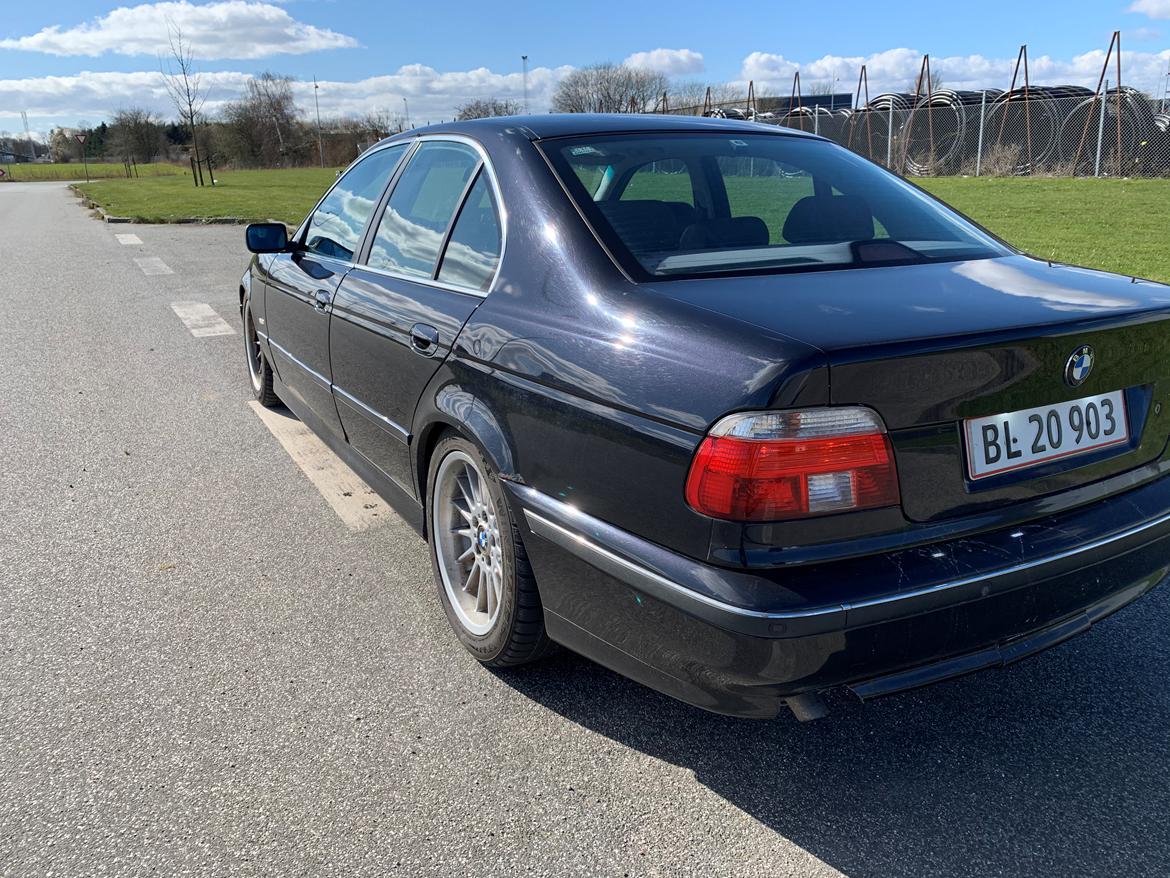 BMW E39 528i billede 9