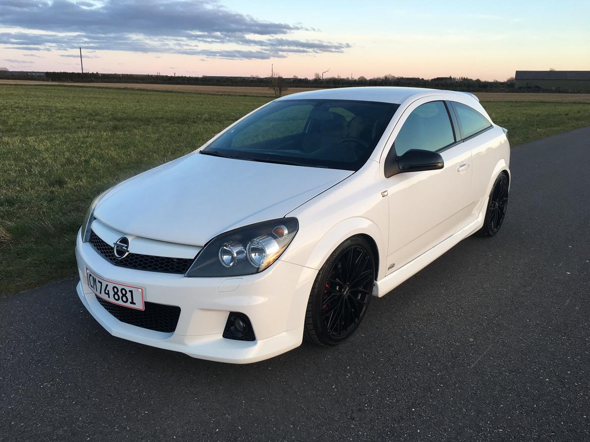 Opel Astra H OPC billede 1