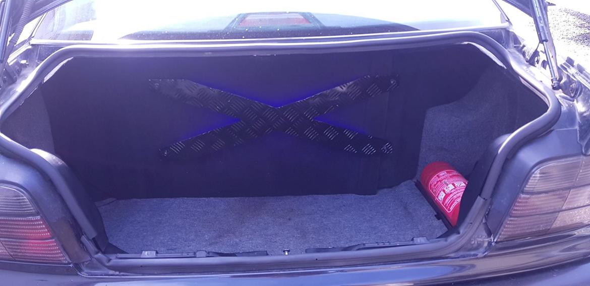 BMW E36 320i billede 13