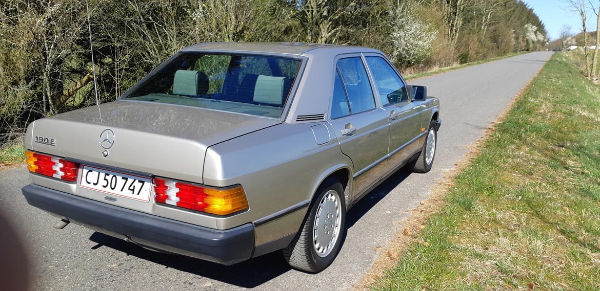 Mercedes Benz w201 190E billede 3