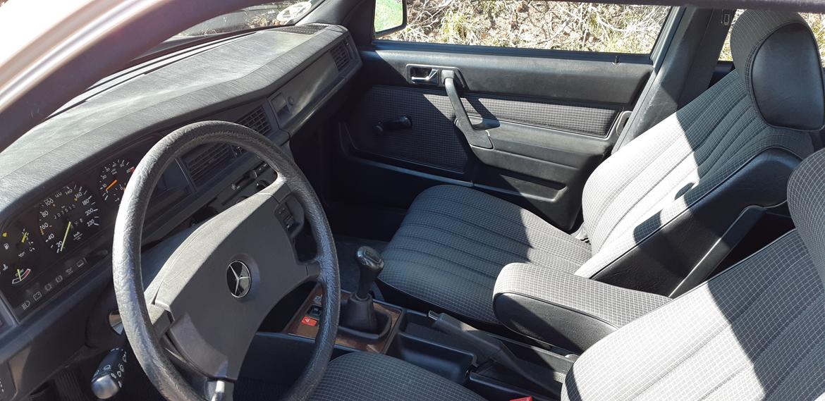 Mercedes Benz w201 190E billede 4