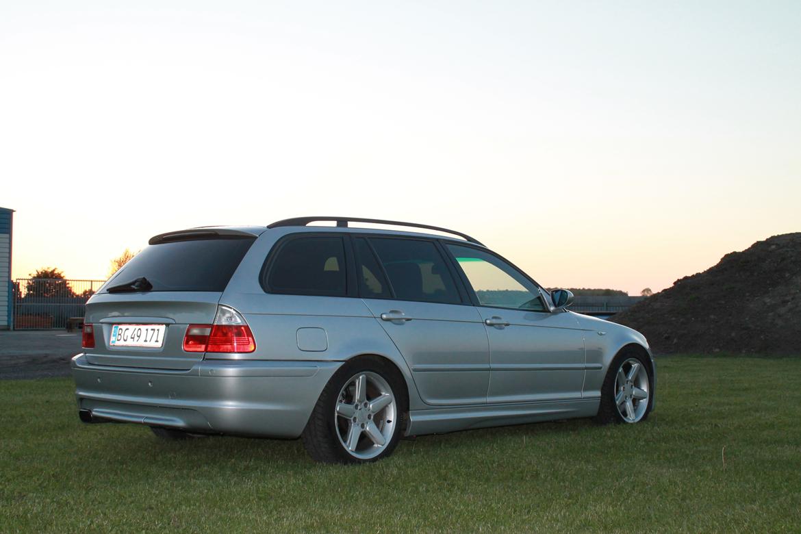 BMW E46 330d Touring billede 2