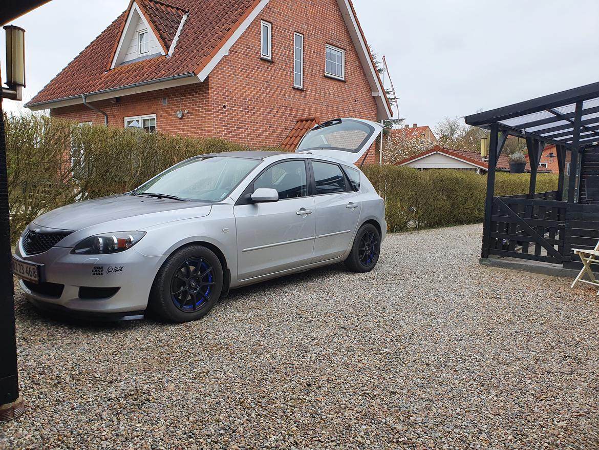 Mazda 3 BK (Bilen er solgt) billede 1