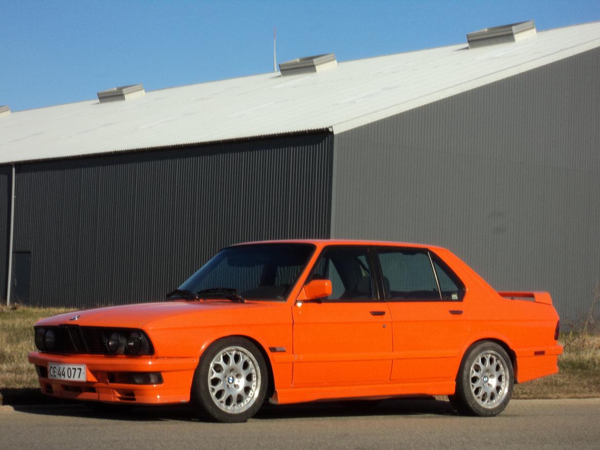 BMW E28 535i billede 1