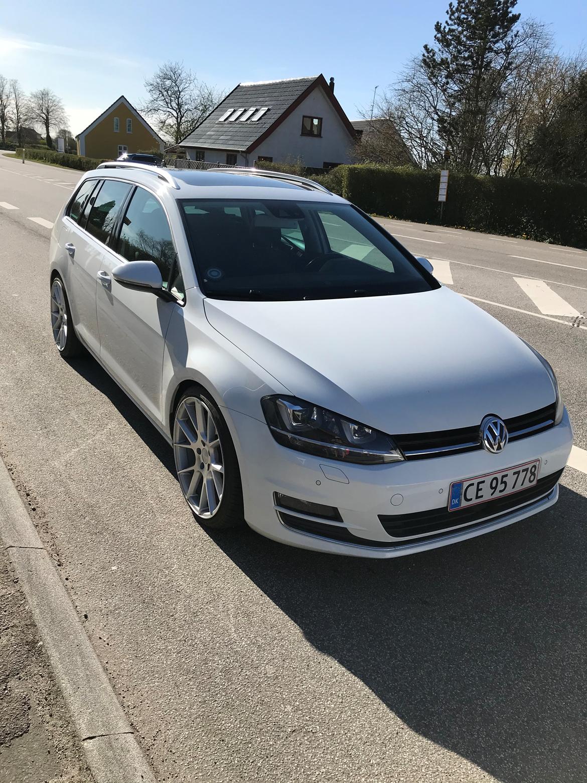 VW Golf Variant Highline DSG billede 2