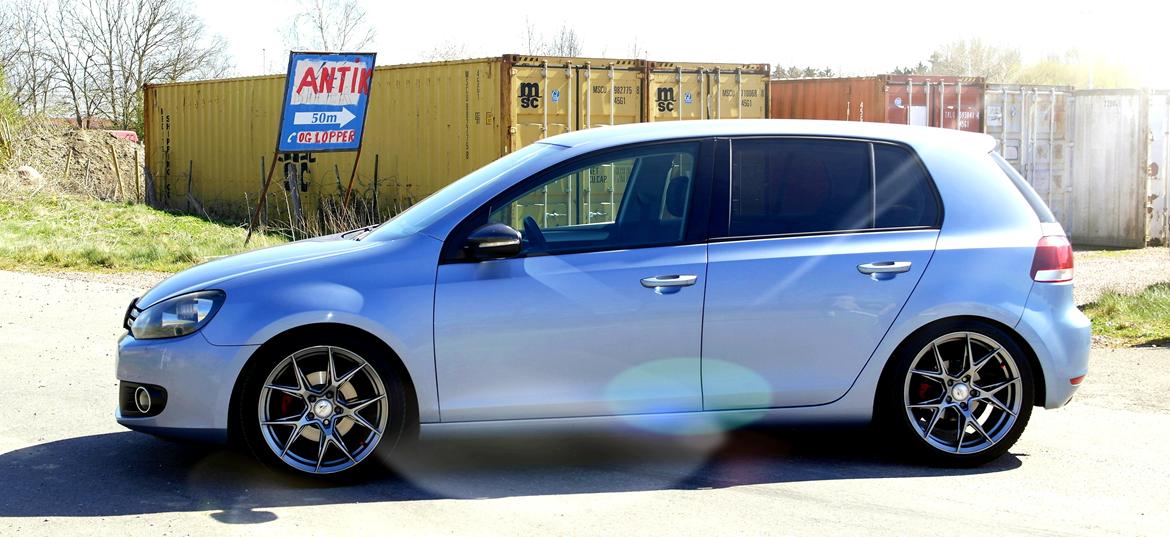 VW  GOLF 1,6 AUT. ( SOLGT ) billede 1