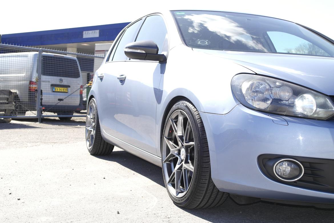 VW  GOLF 1,6 AUT. ( SOLGT ) billede 3