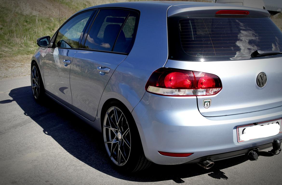 VW  GOLF 1,6 AUT. ( SOLGT ) billede 6